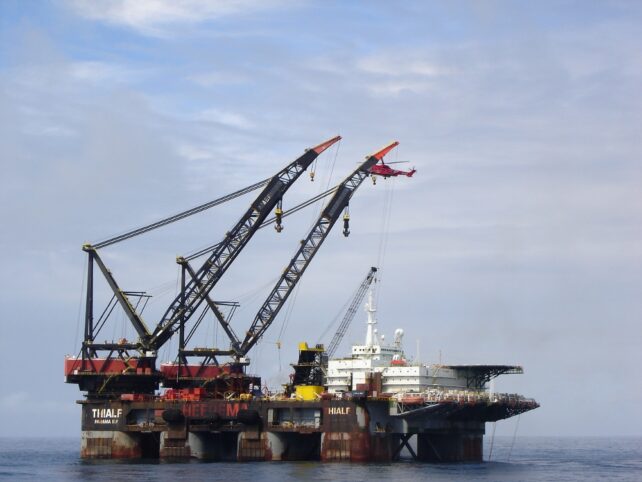 Semi Submersible Crane Barge